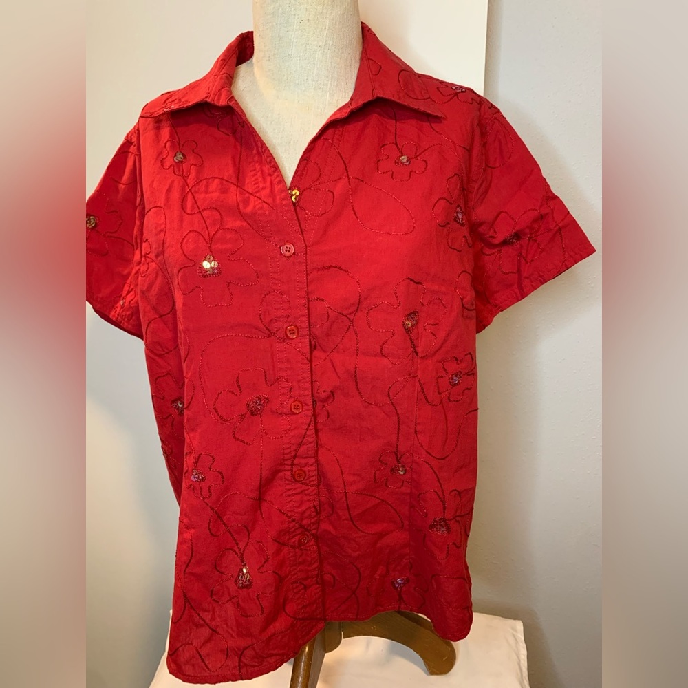 LEMON GRASS. Studio. Red Floral Embroidered Button-Up Shirt.
Size L